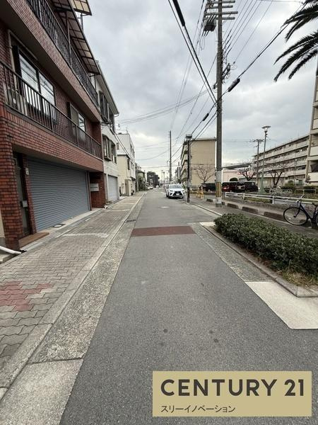 八幡屋3丁目新築戸建の前面道路含む現地写真