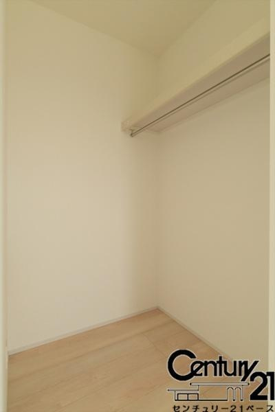 リナージュ西宮 ２号棟 ／新築一戸建の内観：施工例|■広々としたＷＣＬを完備！大きな荷物も楽々収納！■