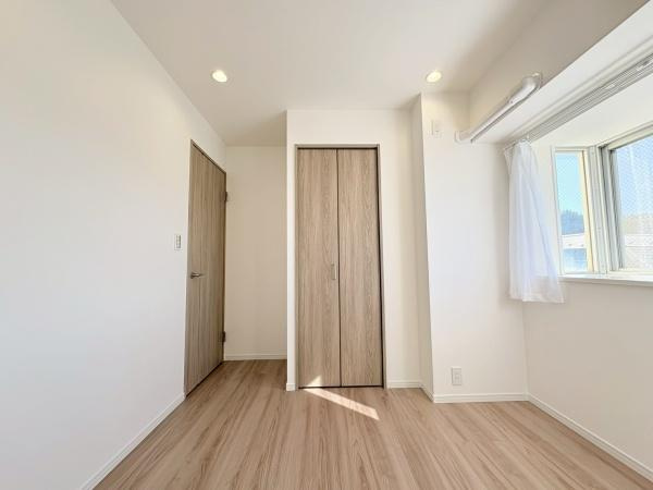 ホーユウパレス笹下の洋室