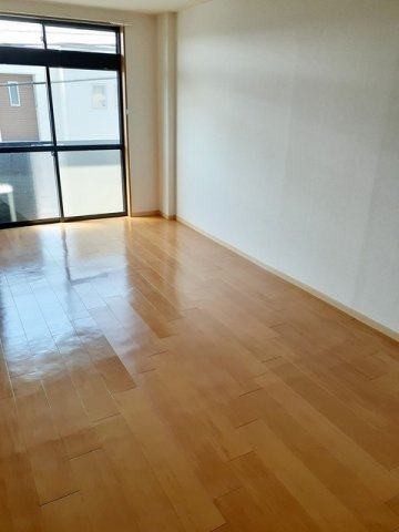 レインボータウンＡの居間・リビング