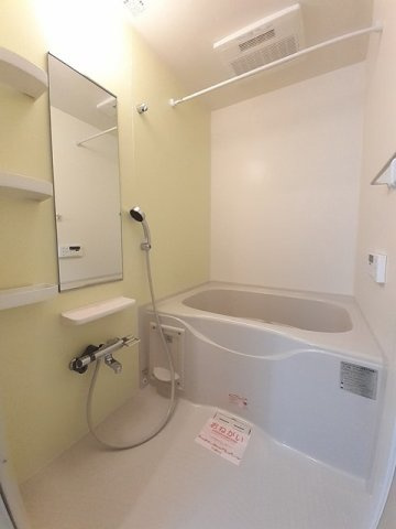 ライム１７の浴室