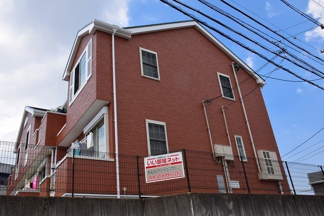 クレストヒルズ