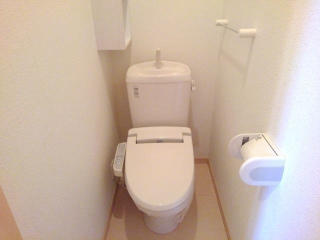 リュクセル弐番館のトイレ