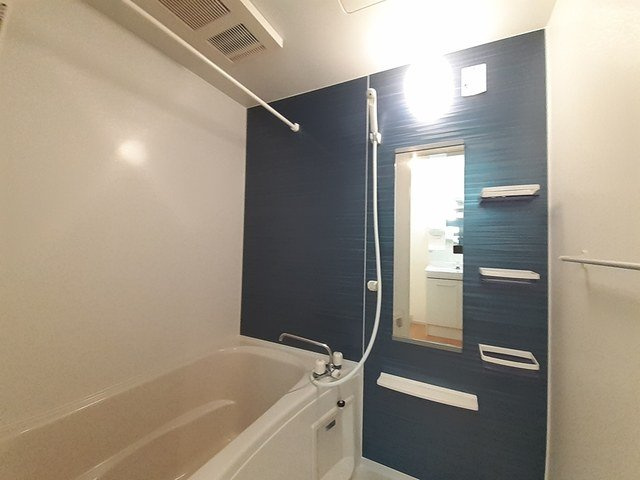 ブルーメの浴室