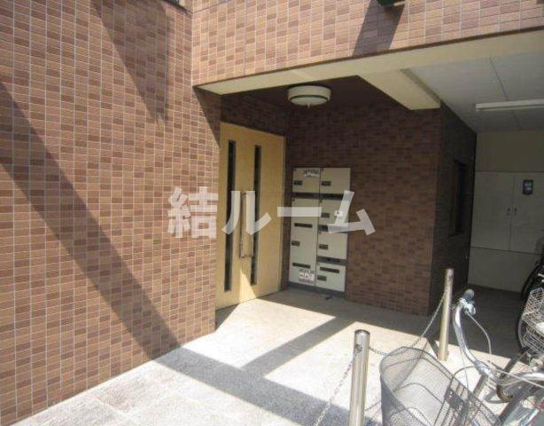 板橋区高島平１丁目の賃貸マンションのエントランス