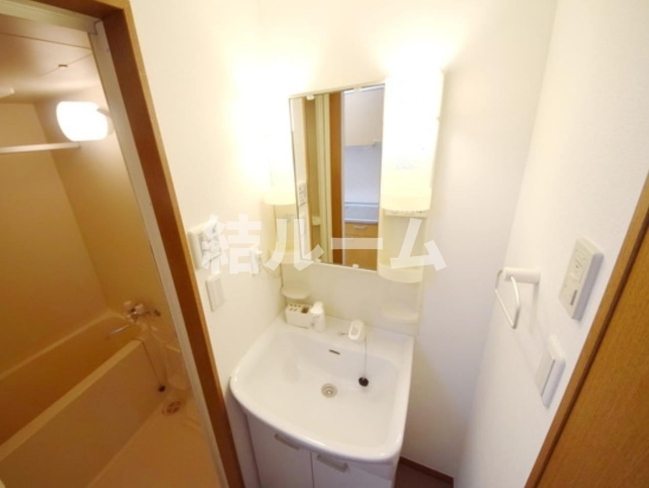 板橋区高島平１丁目の賃貸マンションの洗面所