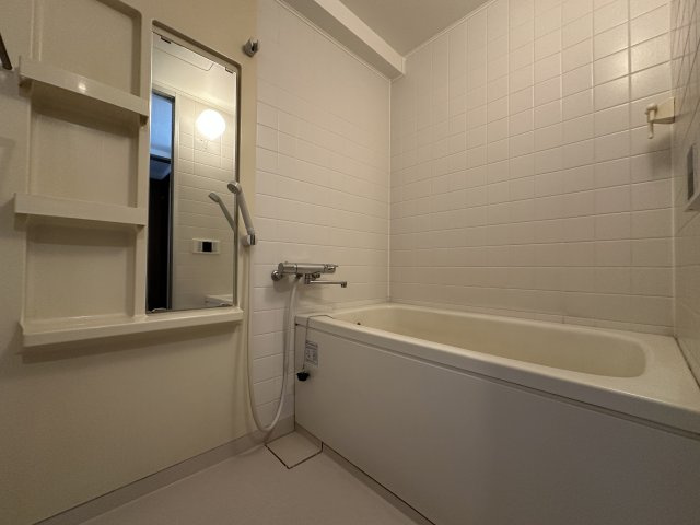 グランプレステージ明石西Ⅱの浴室