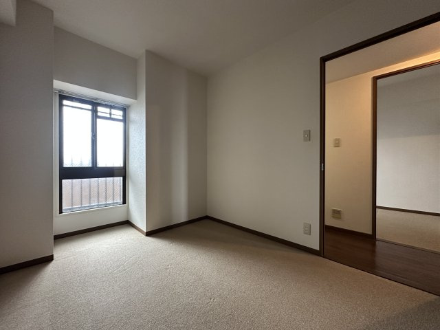 グランプレステージ明石西Ⅱの洋室