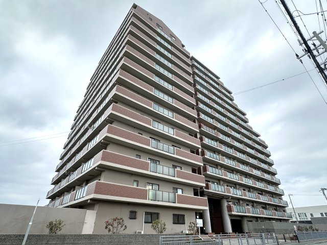 グランプレステージ明石西Ⅱの外観