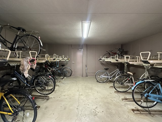 グランプレステージ明石西Ⅱの駐輪場