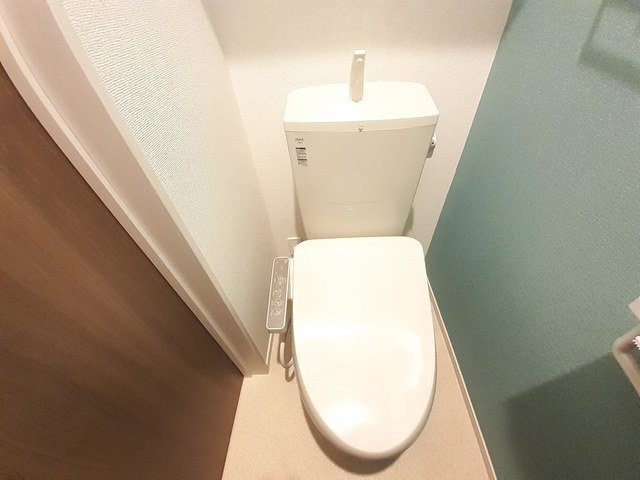 サン・マーレンⅥのトイレ|落ち着いたトイレです