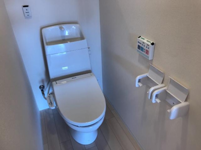 【トイレ】 | ラ・フィーグ | シャワー付トイレ