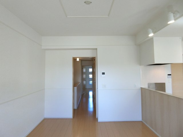 フレージュアルバ　Ｂの居間・リビング|イメージ202号室の写真