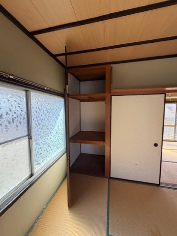 大字徳山一戸建ての和室