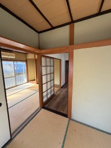 大字徳山一戸建ての和室