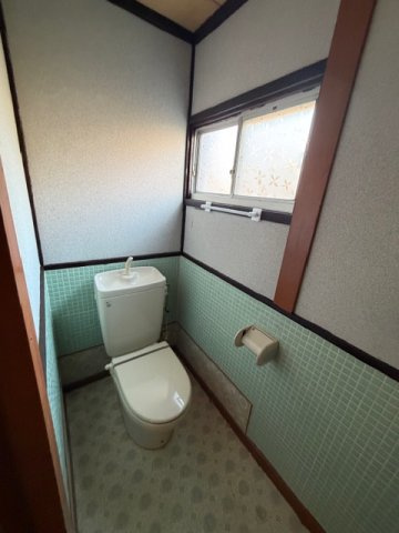 大字徳山一戸建てのトイレ