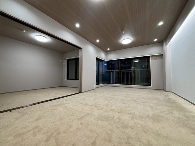 パークシティ新川崎東三番街F棟の洋室