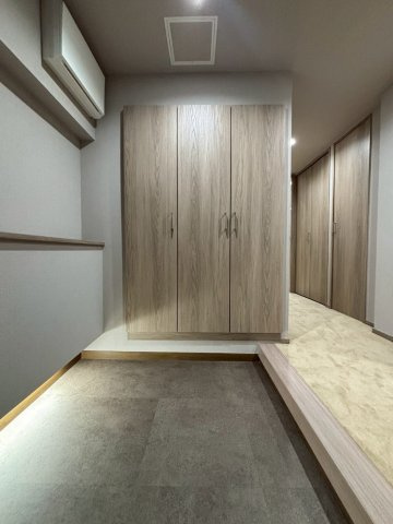 パークシティ新川崎東三番街F棟の洋室