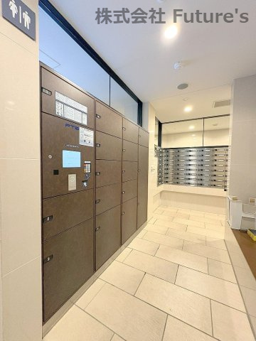 ザ・ライオンズ三郷中央レジデンスＢの設備|不在時に便利な宅配BOXを完備、受け取り時間を気にする必要がないので予定も立てやすいです！