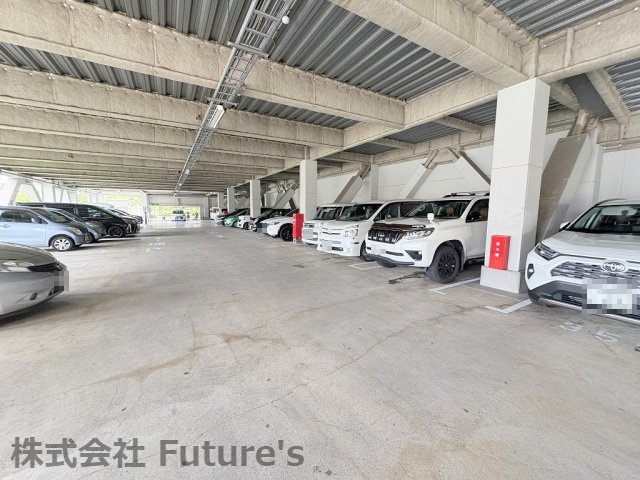 ザ・ライオンズ三郷中央レジデンスＢの駐車場|自走式の駐車場でラクラク駐車♪駐車場要空き・料金確認