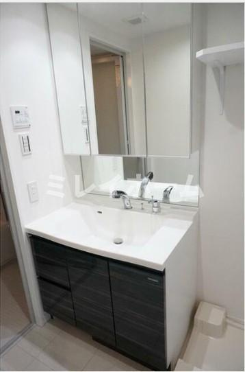 シェル品川戸越の洗面所