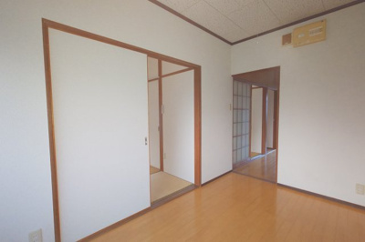 【洋室】 | 則貞3丁目貸家