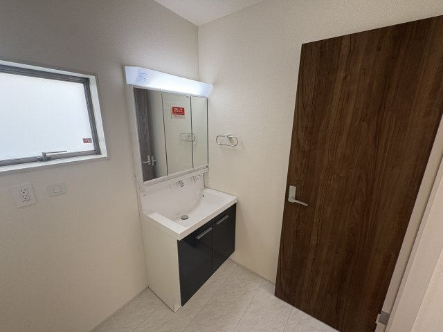 LG豊見城市我那覇-3号棟　＼☆ご成約時キャッシュバック☆／の独立洗面台