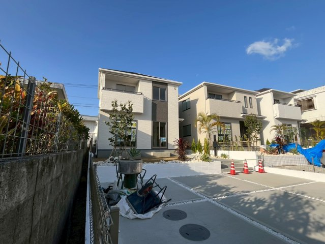 ＋＋読谷村上地－A号棟（全３棟）の外観|おしゃれな外観です