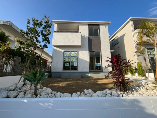 ＋＋読谷村上地－A号棟（全３棟）の庭|お庭の付いた物件です