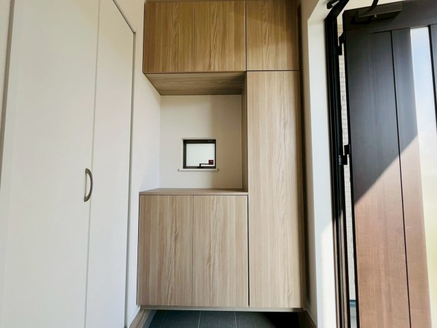 ＋＋読谷村上地－B号棟（全３棟）の玄関