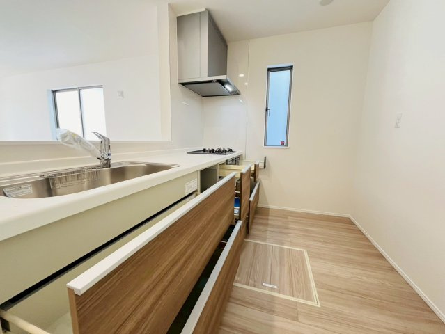 ＋＋読谷村上地－B号棟（全３棟）のキッチン