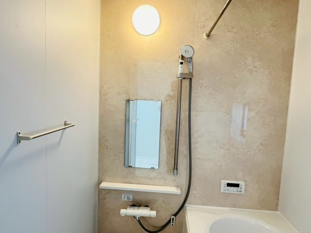 ＋＋読谷村上地－B号棟（全３棟）の浴室