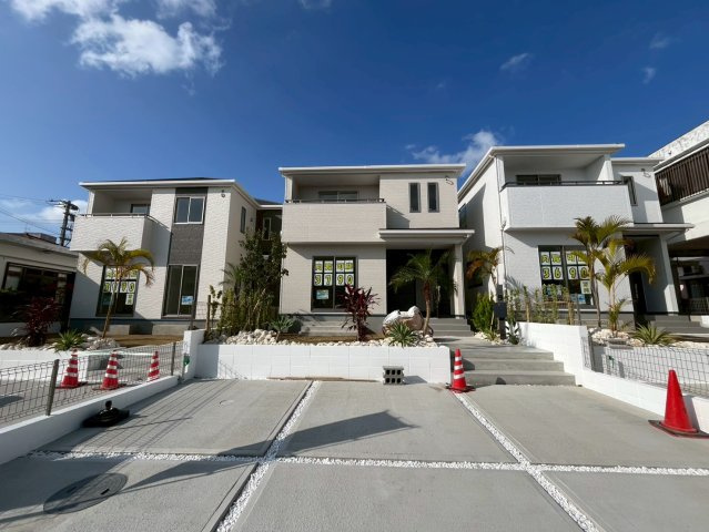 ＋＋読谷村上地－B号棟（全３棟）の外観