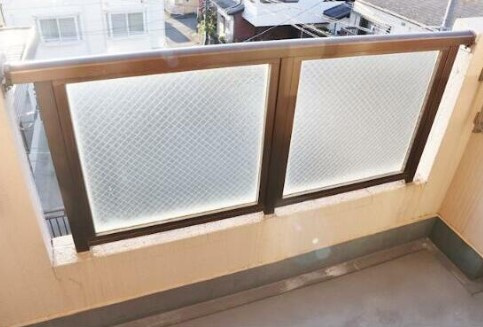 【バルコニー】