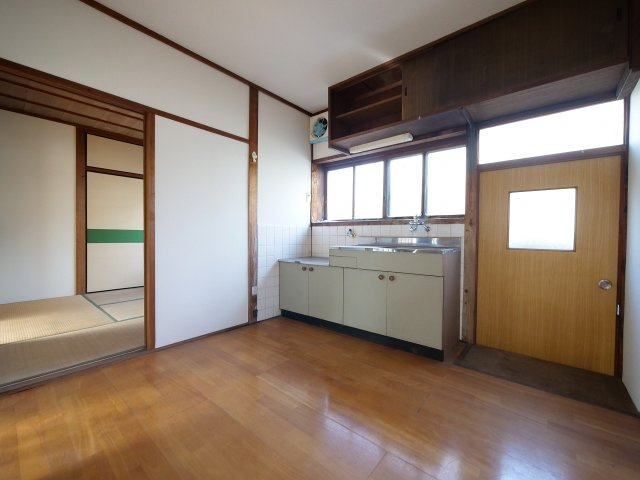 福富西槙野様貸家3号の居間・リビング|※写真は別の部屋のものです。