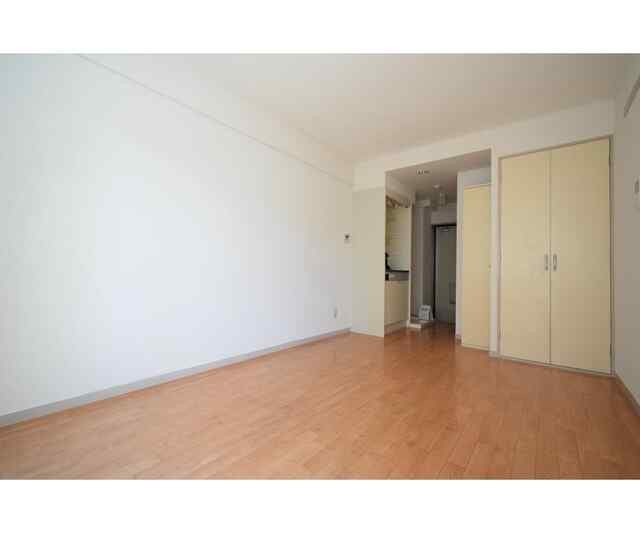 調布市国領町１丁目の賃貸マンションの収納