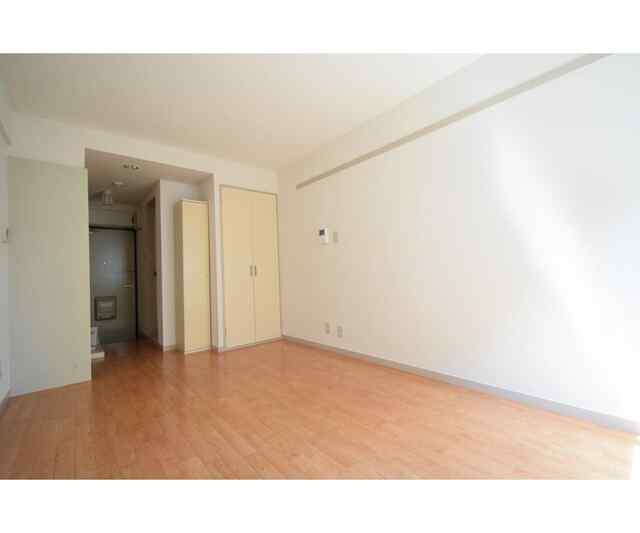 調布市国領町１丁目の賃貸マンションの居間・リビング