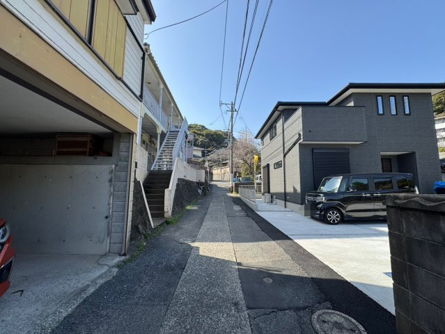 SUN COURTーサンコート－小倉北区上到津1丁目【小倉北区　新築戸建て】の前面道路含む現地写真|毎日のお買い物は、アルク 到津店　徒歩4分【小倉北区　新築戸建て】