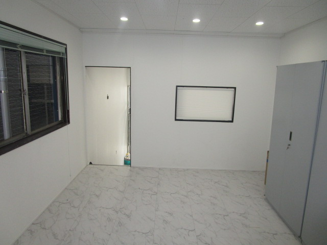 大阪市西成区松３丁目の倉庫