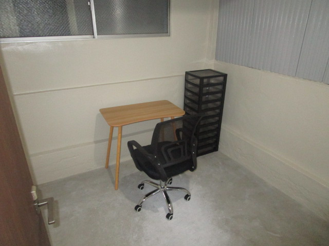 大阪市西成区松３丁目の倉庫