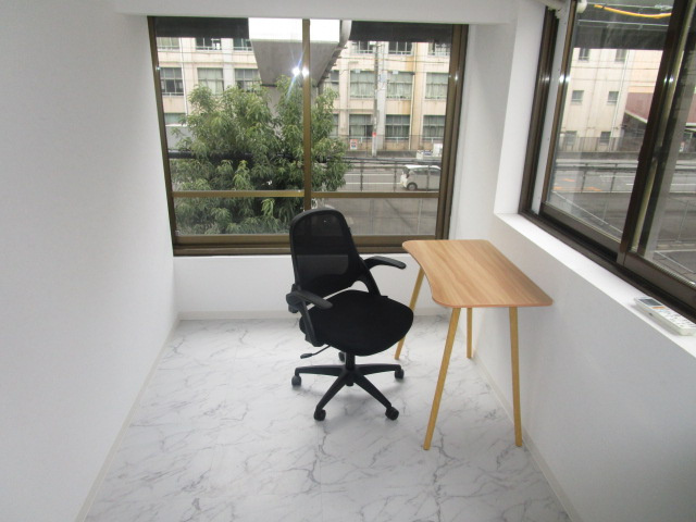 大阪市西成区松３丁目の倉庫