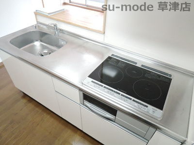 【キッチン】 | ラルーチェキタガワ | お料理しやすいキッチンです