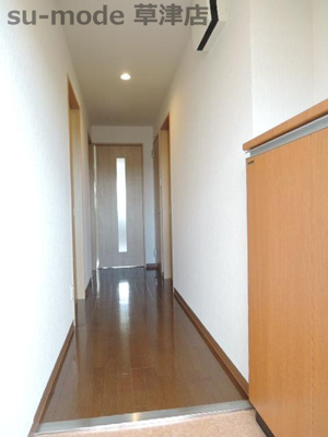 【玄関】 | ラルーチェキタガワ | 玄関です