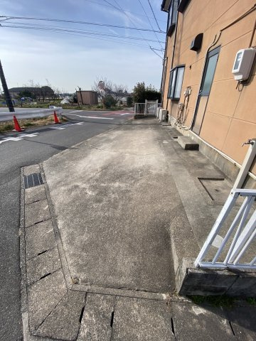 論地町3丁目戸建の駐車場