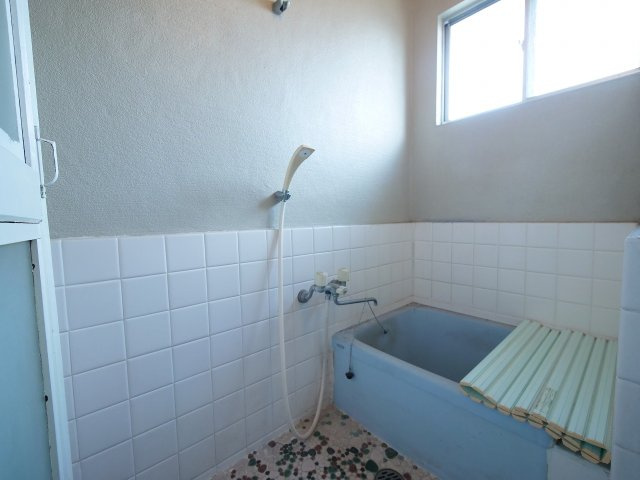 福富西槙野様貸家5号の浴室|※写真は別の部屋のものです。