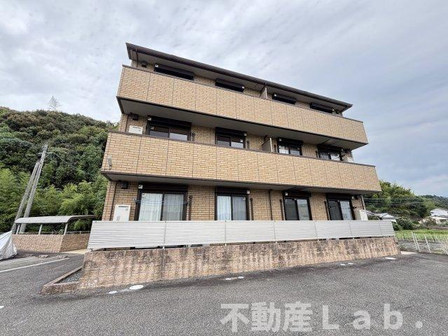 グランソレイユ　B棟