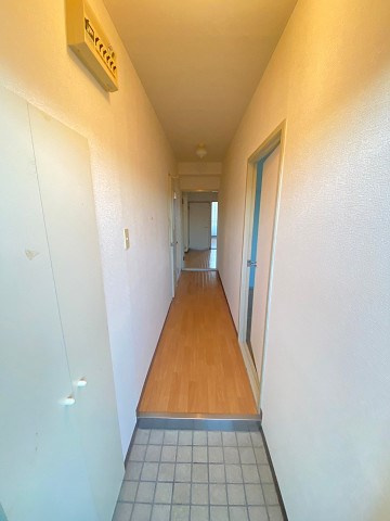 グロリオーサ甲東の玄関