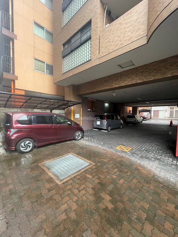 GRAZIOにほんいちの駐車場|駐車場です