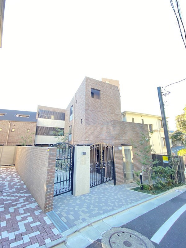 MSR EBISU Garden side