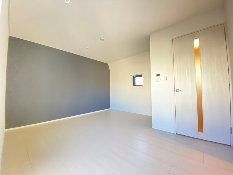 ＭＳＲ ＥＢＩＳＵ Ｇａｒｄｅｎ ｓｉｄｅの居間・リビング